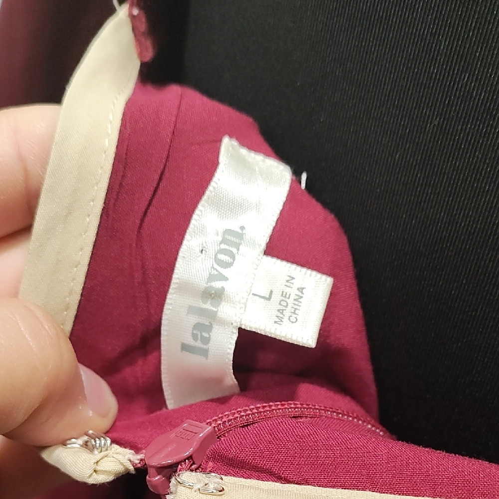 Square-Neck Burgundy Long Sleeve Tiered Dress with Contrast Trim - Picture 6 of 10